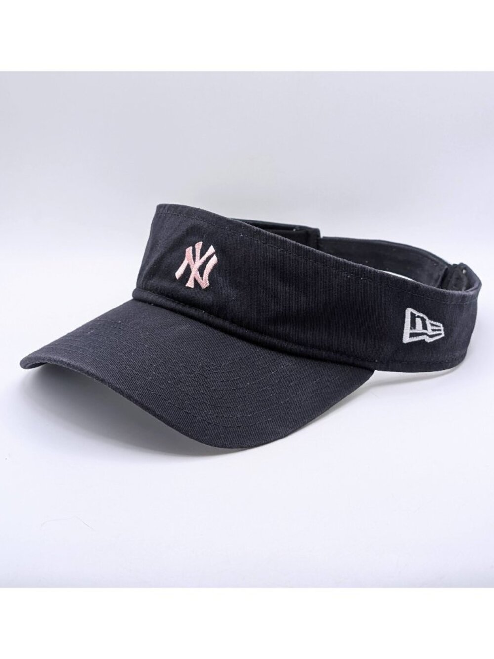 New York Yankees Black Pink Visor Hat MLB New Era Adjustable Strap Back Baseball